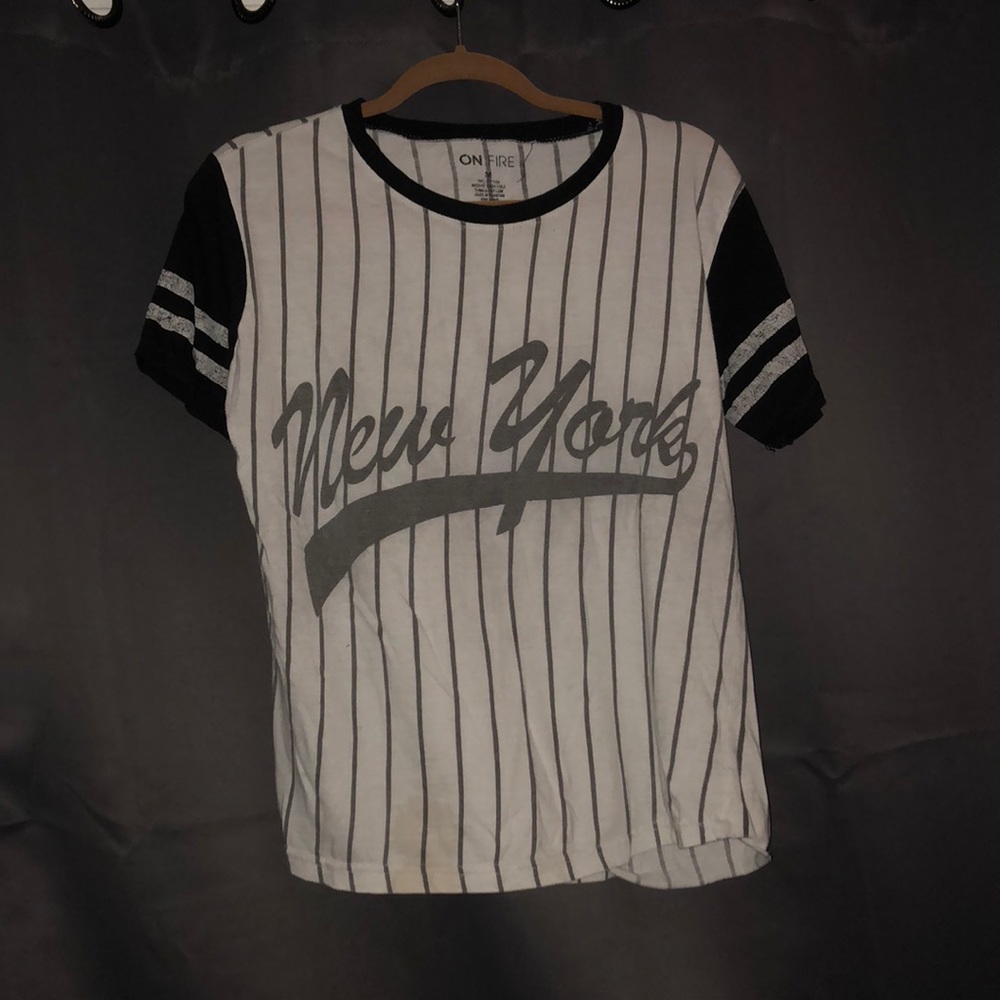 Baseball tee